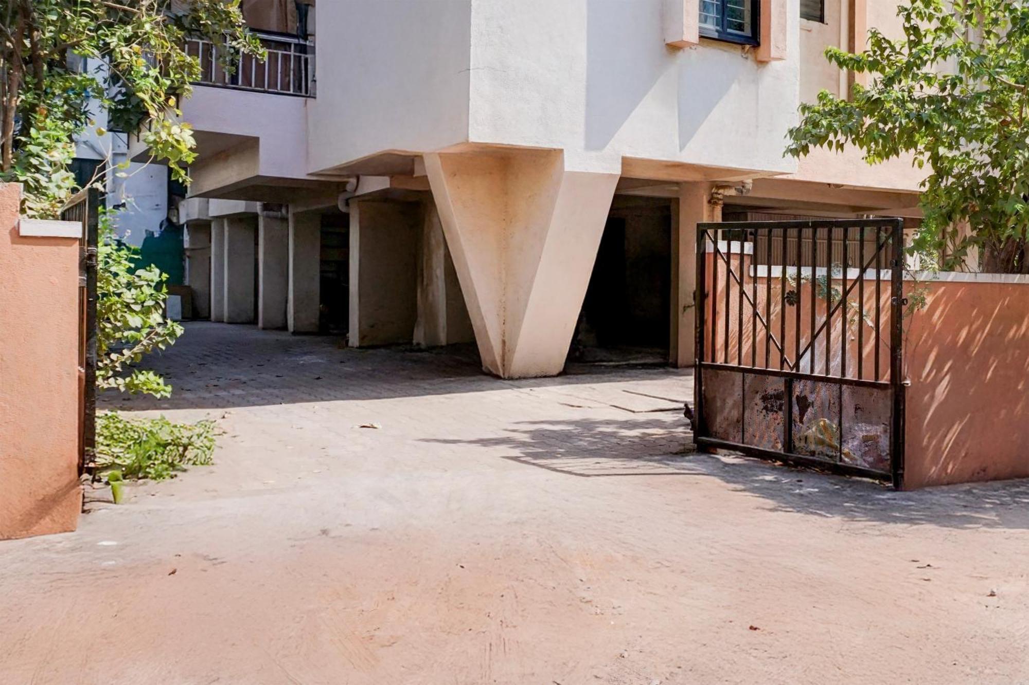 Super Collection O Veerbhadra Nagar Baner Hotel Meribel Village Luaran gambar