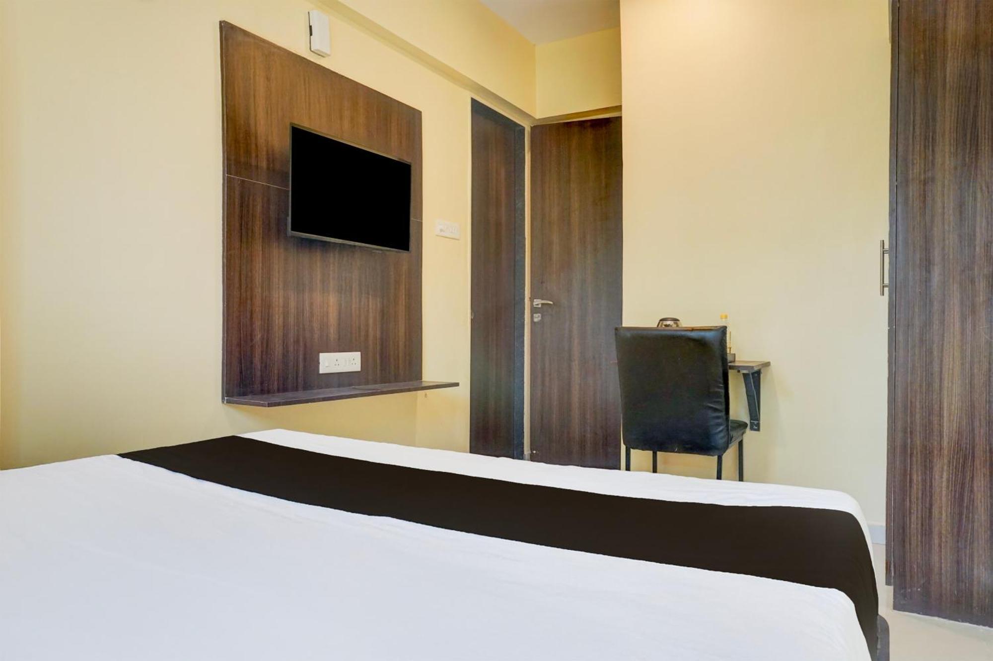 Super Collection O Veerbhadra Nagar Baner Hotel Meribel Village Luaran gambar