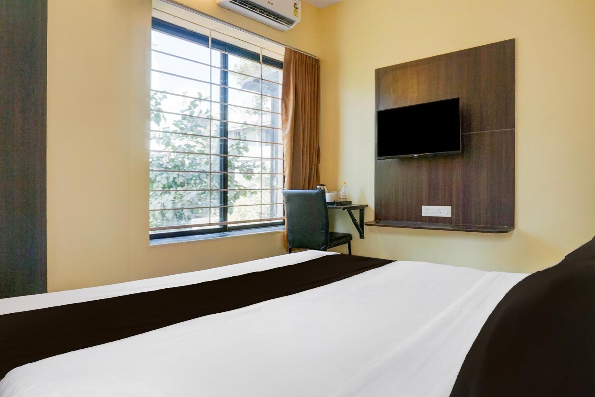 Super Collection O Veerbhadra Nagar Baner Hotel Meribel Village Luaran gambar