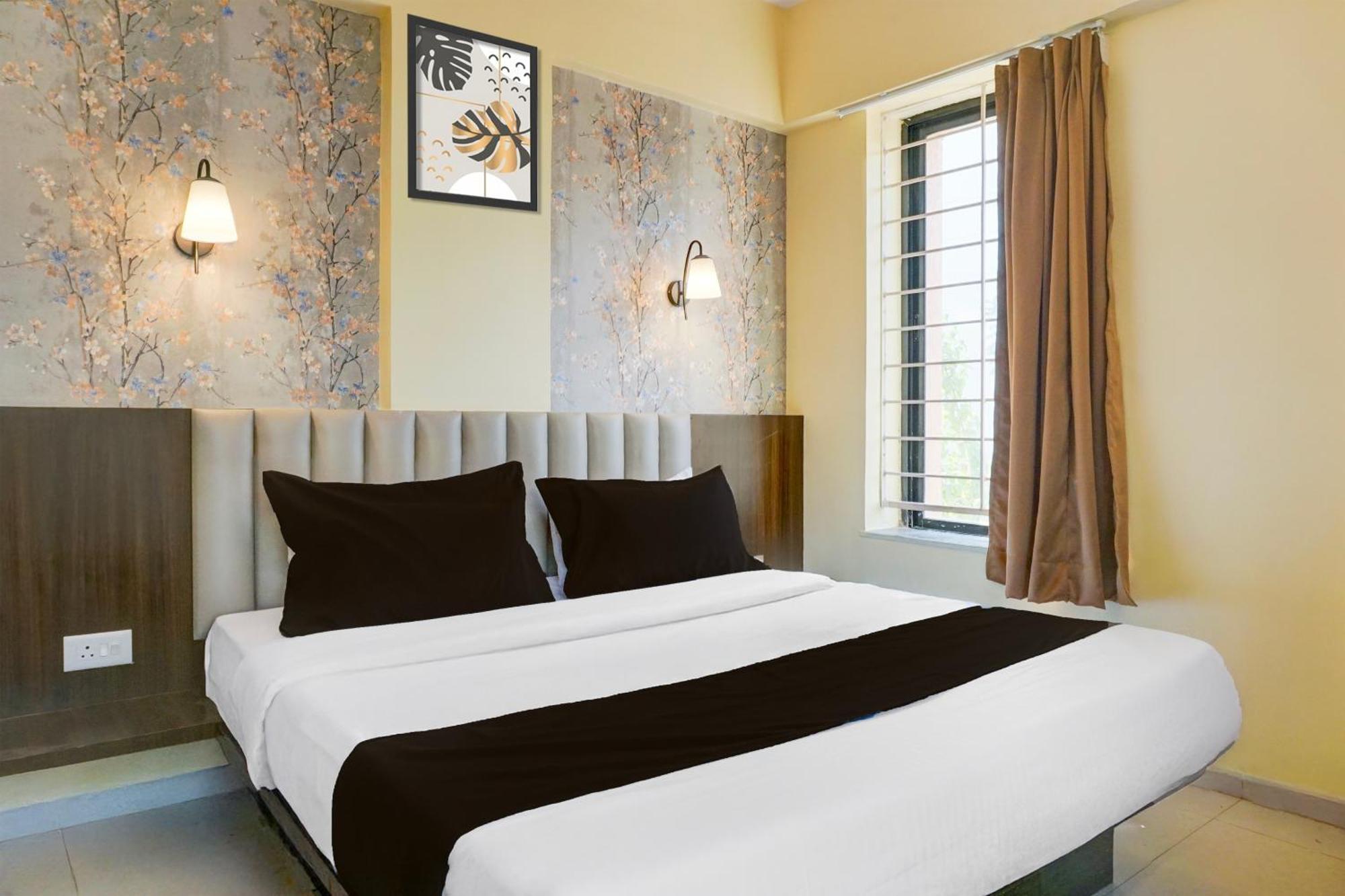 Super Collection O Veerbhadra Nagar Baner Hotel Meribel Village Luaran gambar